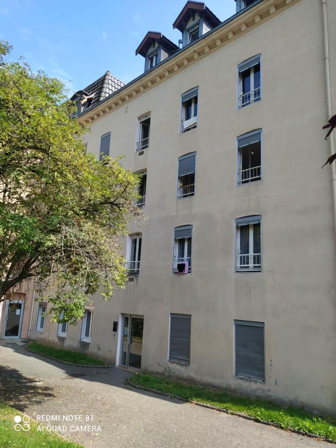Joli Studio Au Centre D'Uriage Vaulnaveys-le-Haut エクステリア 写真